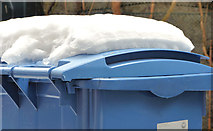 J3874 : Snow and wheelie bin, Belfast by Albert Bridge