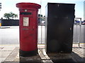 Seven Kings: postbox № IG3 44, Cameron Road