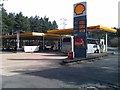 SU8055 : Eastbound fuel station, Fleet Services, M3 by David Martin