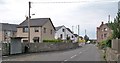 Ffordd yr Orsaf/Station Road approaching Sgwar Llanrug Square