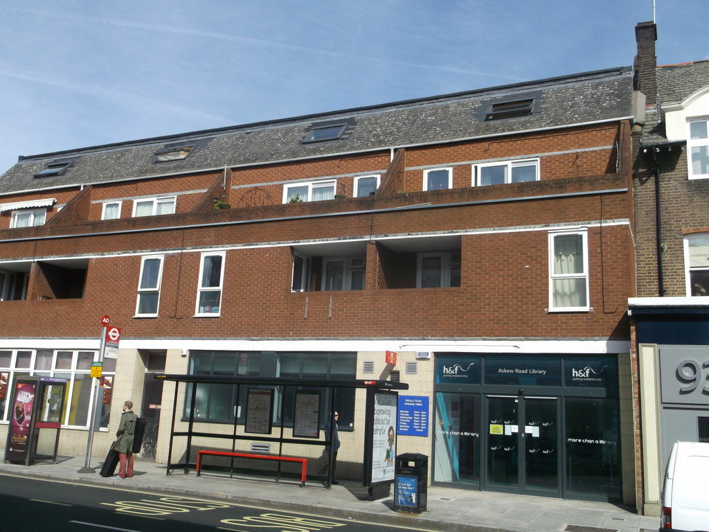 Askew Road Library, North Hammersmith © David Anstiss :: Geograph ...