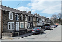 ST1597 : Long row of houses, Cardiff Road, Glan-y-nant by Jaggery