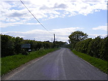 TM3986 : Entering Ilketshall St.Andrew on Ringsfield Road by Geographer