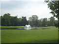 TQ0486 : Lake with fountain at Buckinghamshire Golf Club by Rod Allday