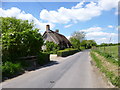 Tidpit, thatched cottage