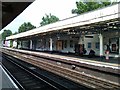 Earlsfield Station