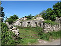 Derelict homestead on the Old Road