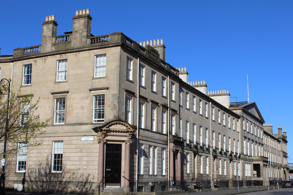 Carlton Place, Glasgow © Leslie Barrie :: Geograph Britain and Ireland