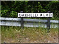 Oakfield Road sign