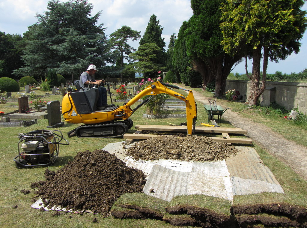 Digging A New Grave At Blunsdon Cemetery © Gareth James :: Geograph ...