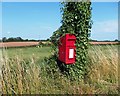 Postbox in Gildingwells