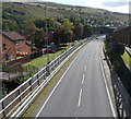 Ynyshir : A4233 heads SE towards Porth