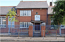 J3675 : Victoria Park Primary School, Belfast (2013-2) by Albert Bridge