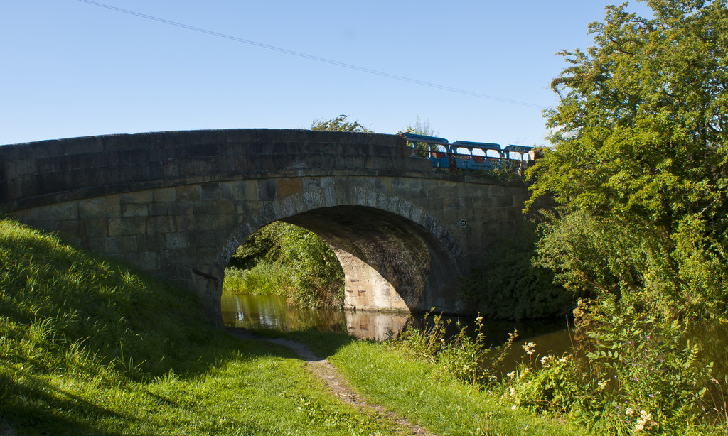 Bridge 22 on the Lancaster Canal © Ian Greig :: Geograph Britain and ...