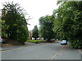 Approaching a bend in Oxford Road