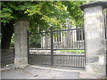 NJ4350 : Wrought iron gates by Stanley Howe
