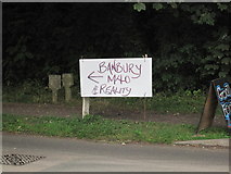 SP4646 : Great Home Made Sign, Cropredy by Les Hull