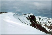 NH6301 : Ridge ascent to Carn Dearg by Alan Reid