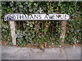 Rothmans Avenue sign