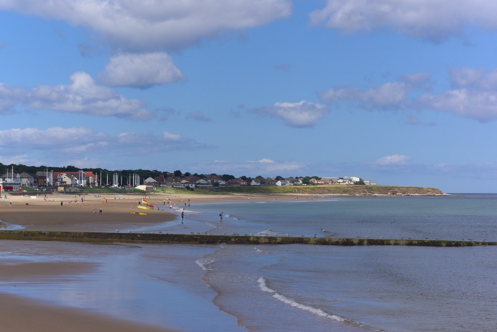 Seaburn Beach and Whitburn Bay,... © Paul Buckingham :: Geograph ...