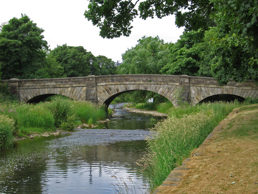 Gargrave Bridge Over River Aire © Dave Bevis Geograph Britain And