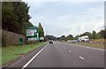 SU1688 : A419 half mile to turnpike Junction by Julian P Guffogg