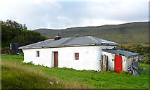 NM5270 : Old Cottage at Kilmory by Anne Burgess