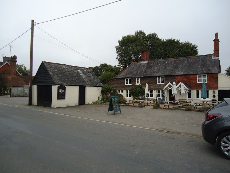 Queen's Head, Barns Green © Stacey Harris :: Geograph Britain and Ireland