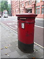 London: postbox № EC1 109, Rosebery Avenue