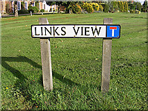 TL9140 : Links View sign by Geographer
