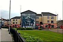 C4316 : Derry - Bogside - Bloody Sunday Mural (  1972-01-30 ) by Joseph Mischyshyn