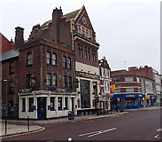 SU6400 : Park Tavern and The Trafalgar, Portsmouth by Jaggery