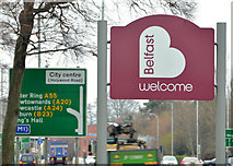 J3876 : "Welcome to Belfast" by Albert Bridge