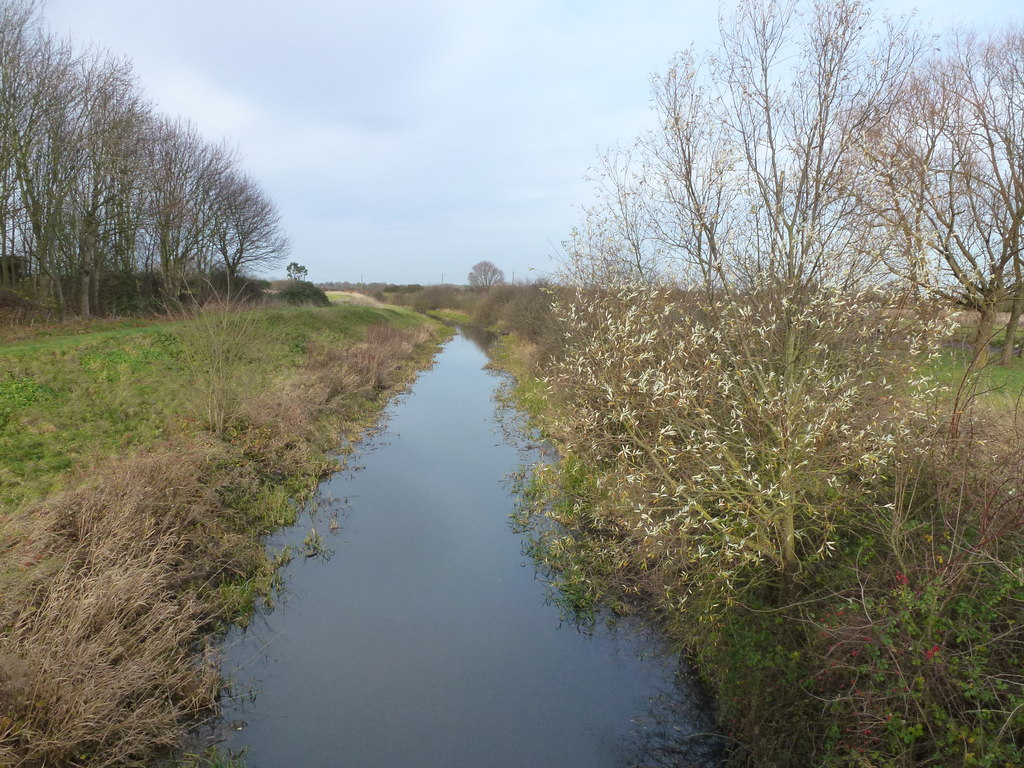 Car Dyke near Fen Bridge, Werrington © Richard Humphrey :: Geograph ...