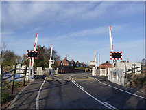 SE5931 : Sandhill Gates level crossing by Alan Murray-Rust
