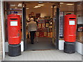 Stratford-upon-Avon: postboxes № CV37 106 & 107, Henley Street