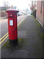 Chorleywood: postbox № WD3 73, Haddon Road