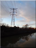 TM1444 : Pylons from London Road Bridge by Hamish Griffin