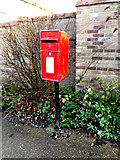 TM3488 : Kings Road Postbox by Geographer