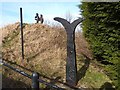 NCN milepost at the "Jolly Drovers", Leadgate