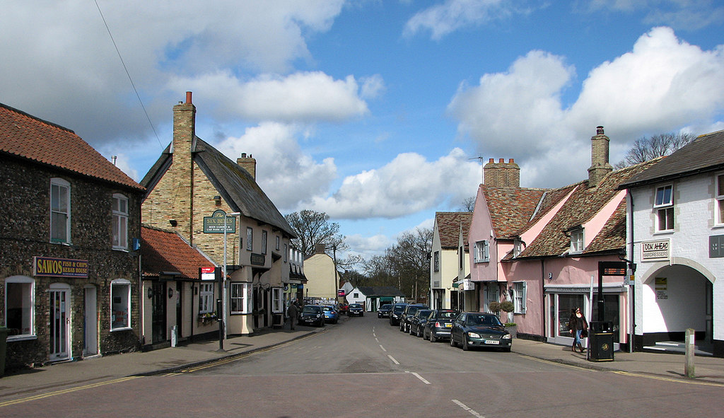 The centre of Fulbourn © John Sutton :: Geograph Britain and Ireland