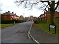 Looking into Boyneswood Close