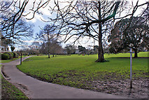 SX8671 : Courtenay Park by Richard Dorrell