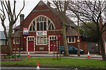 TA1230 : East Park Baptist Church, Holderness Road, Hull by Ian S