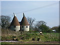 Oast houses at Lenham Heath Road near Sandway