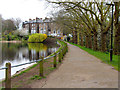 Footpath between Hampstead Pond No.1 and Pond No.2