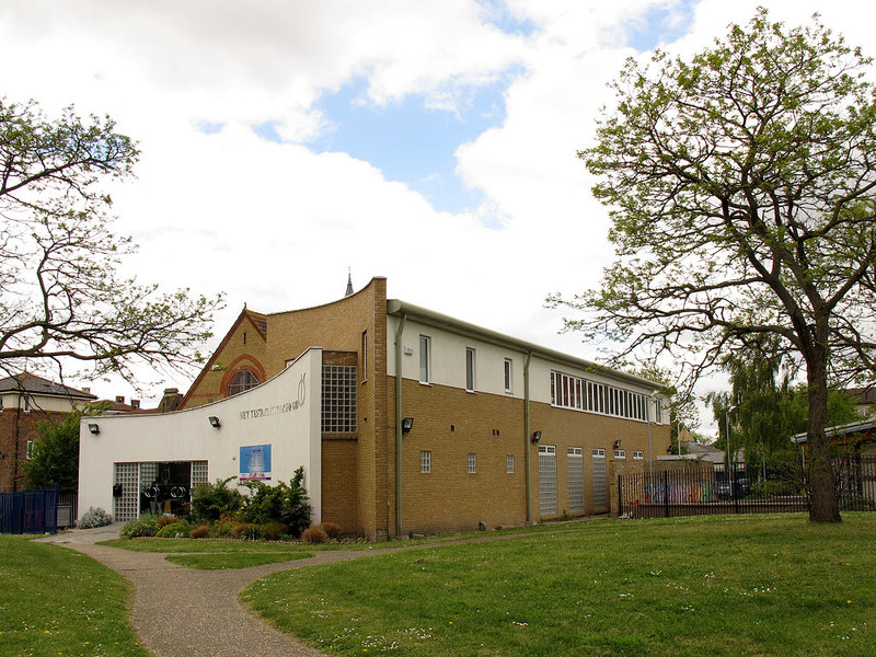 new-testament-church-of-god-deptford-stephen-craven-geograph