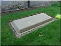 St Giles, Newington: grave