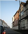 The steep west end of High Street, Warwick