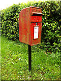 TM4693 : Dun Cow Road Postbox by Geographer